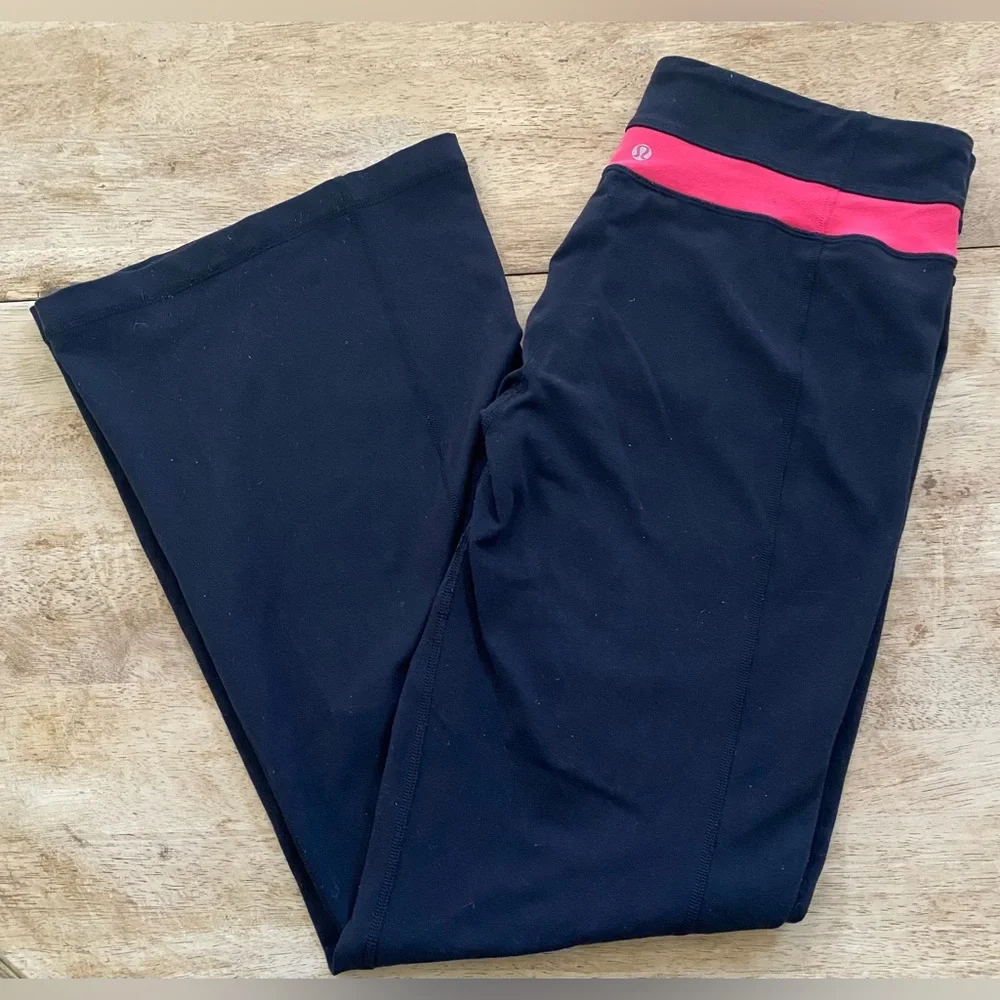 Lululemon Women’s Sz 12 Groove‎ Pant in Black/Bloom Juice
